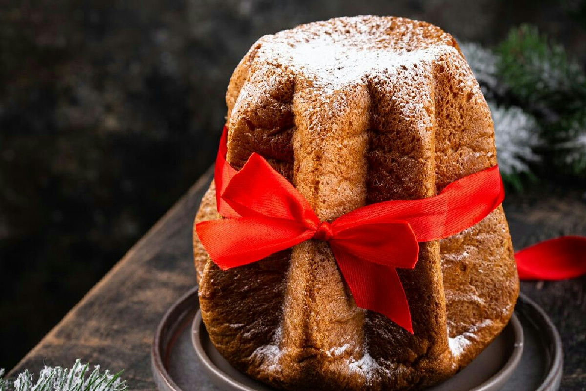 Pandoro fatto in casa: guida completa per un dolce natalizio soffice e tradizionale